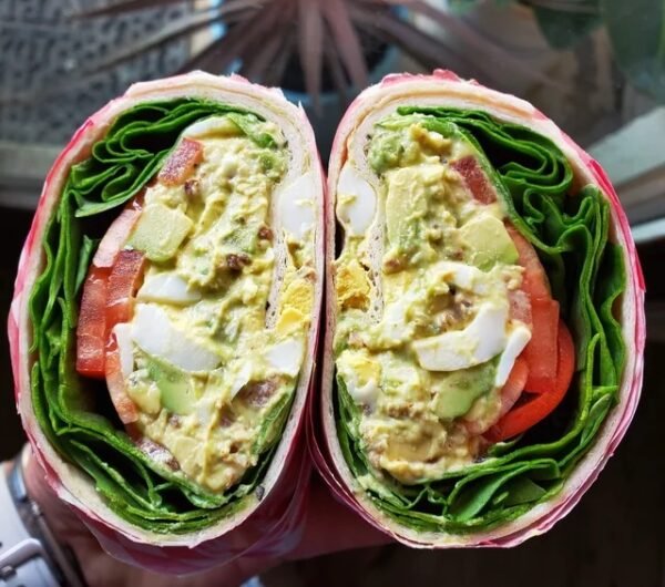 CHICKPEA SALAD WRAP (v)